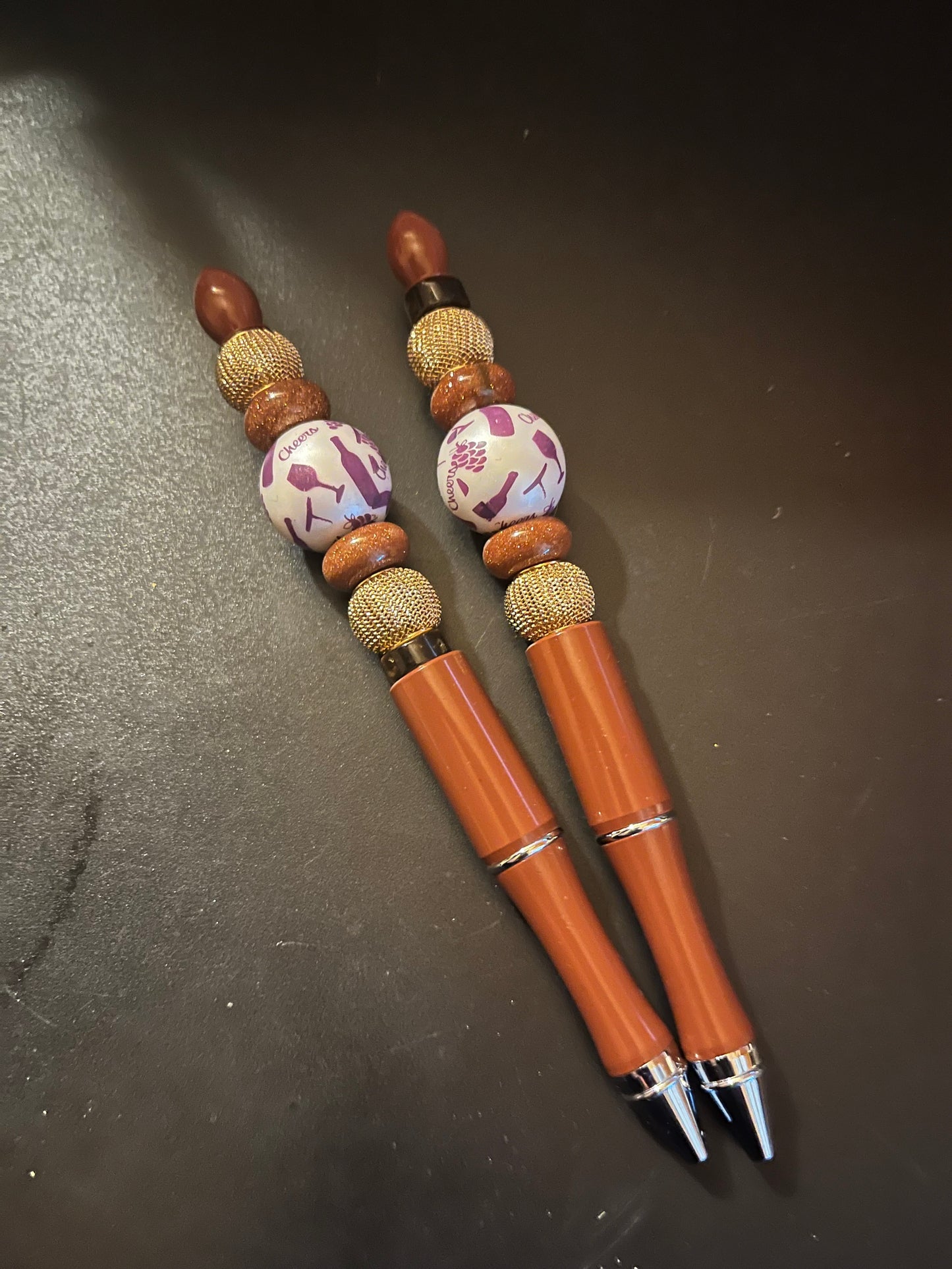 BEADED INK PEN - BROWN BARREL - WINE REFERENCE