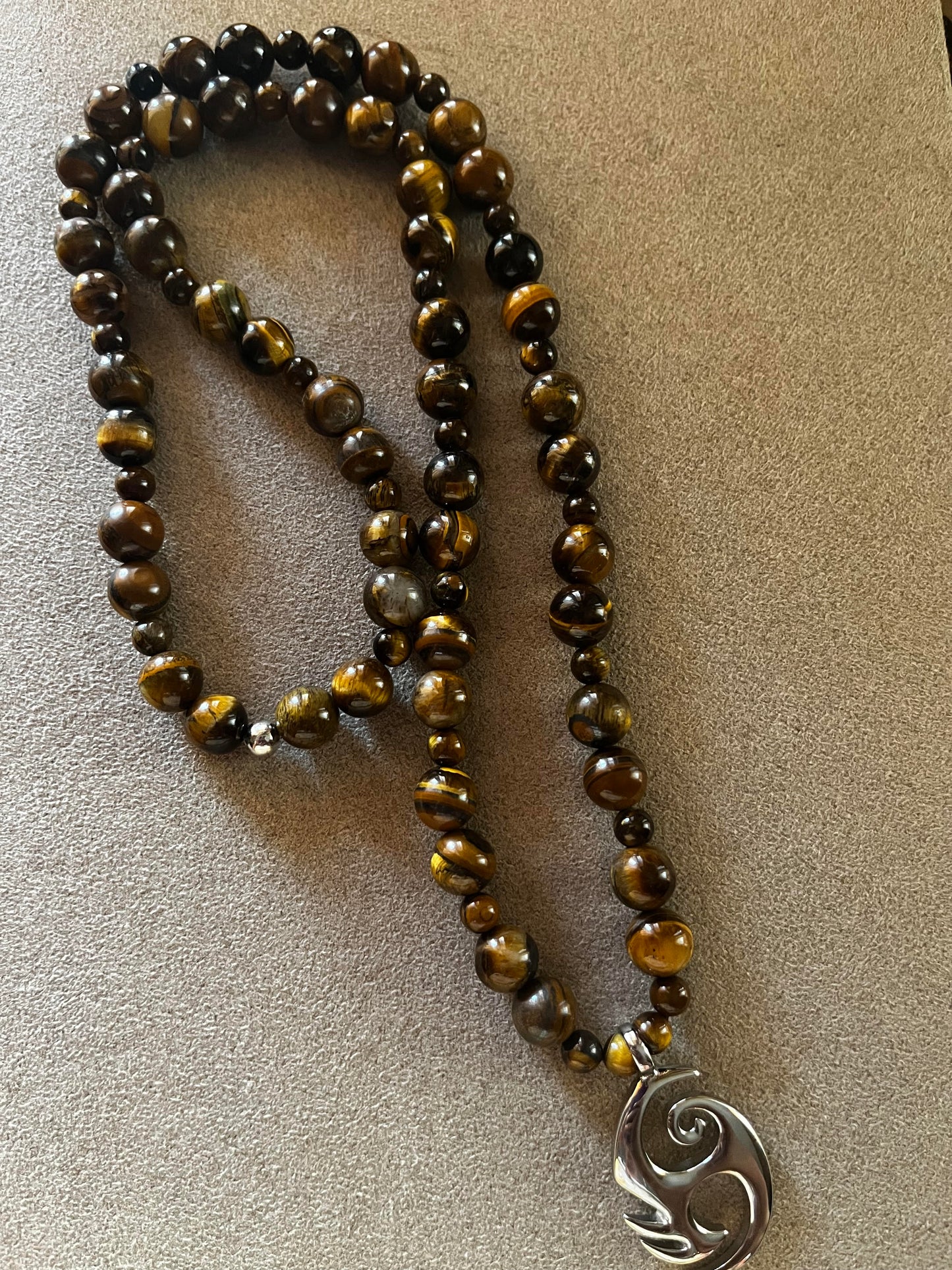 BEADED NECKLACE - GYE NYAME