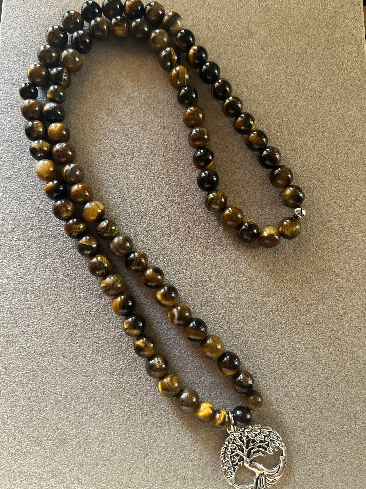 BEADED NECKLACE